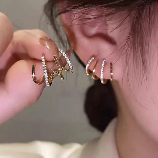 Delicate Golden claw earrings