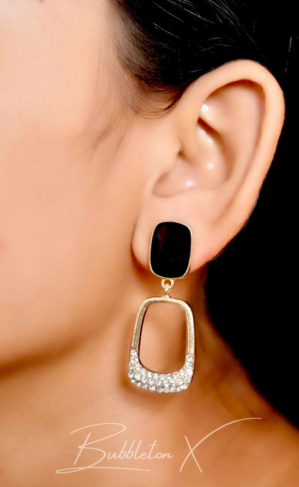 Cute black and gold earrings