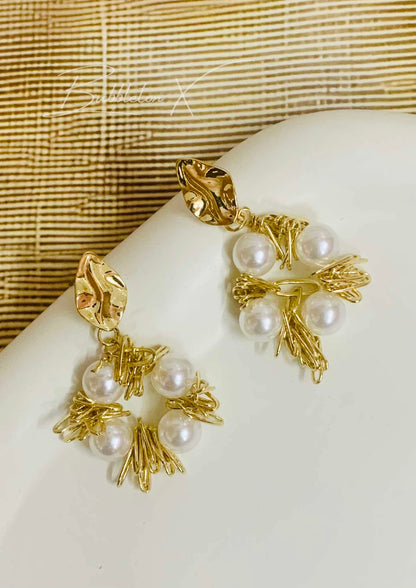 Roman gold and pearl drop