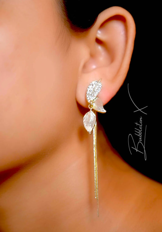 Glamorous long chain earrings